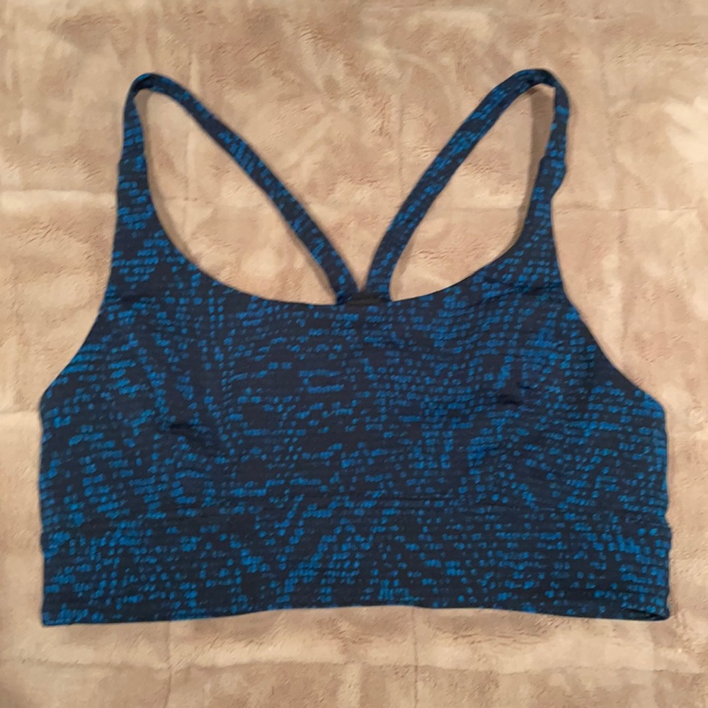 Lululemon sports bra